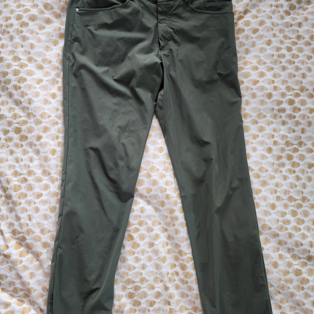 Lululemon Athletica ABC Classic-Fit 5 Pocket Pant 